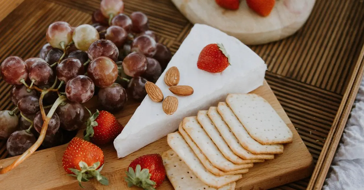 Les fromages du monde à ne pas manquer : guide des incontournables